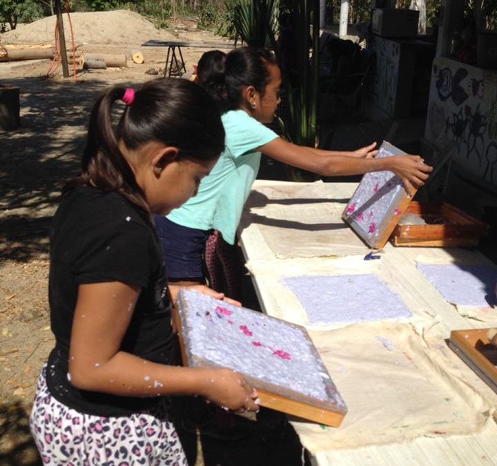 Taller de papel reciclado